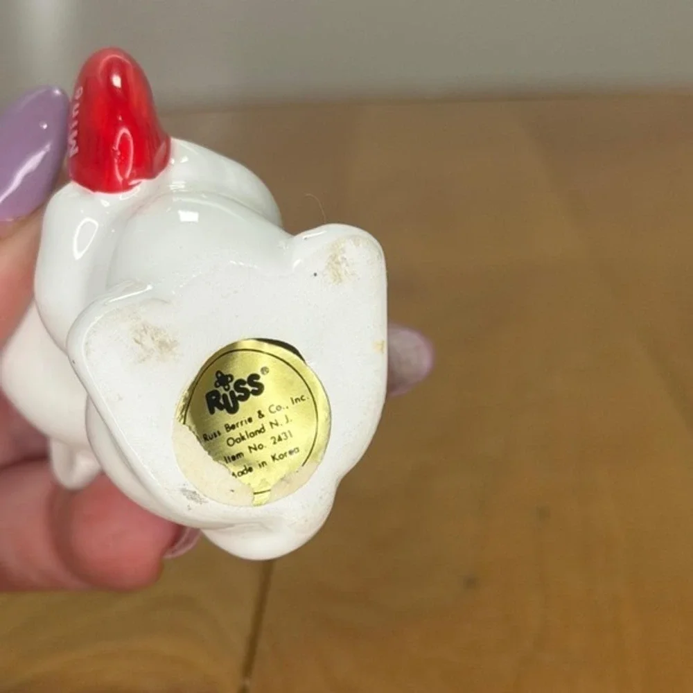 Vintage Russ Berrie Cat Figurine – 